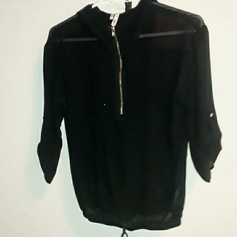 Black Sheer Top Half Sleeve size Small